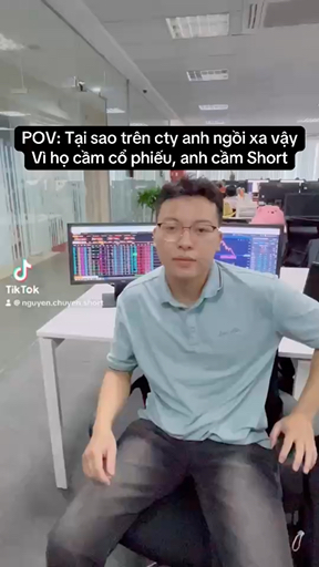 Vì họ cầm hàng, anh cầm Short