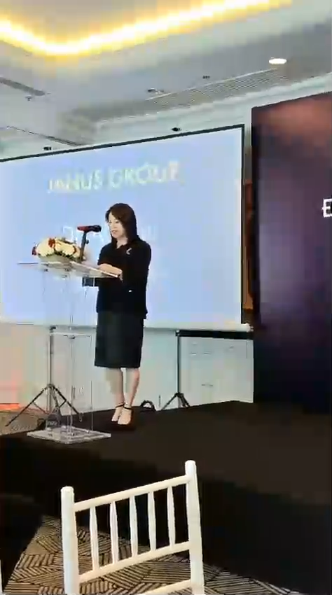 
Bài phát biểu của Tiến sỹ : Liu
CP Hong Kong- CP 