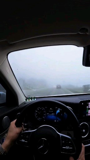 Dù sương mờ, đèo dốc, chỉ cần vững tay lái sẽ đến 