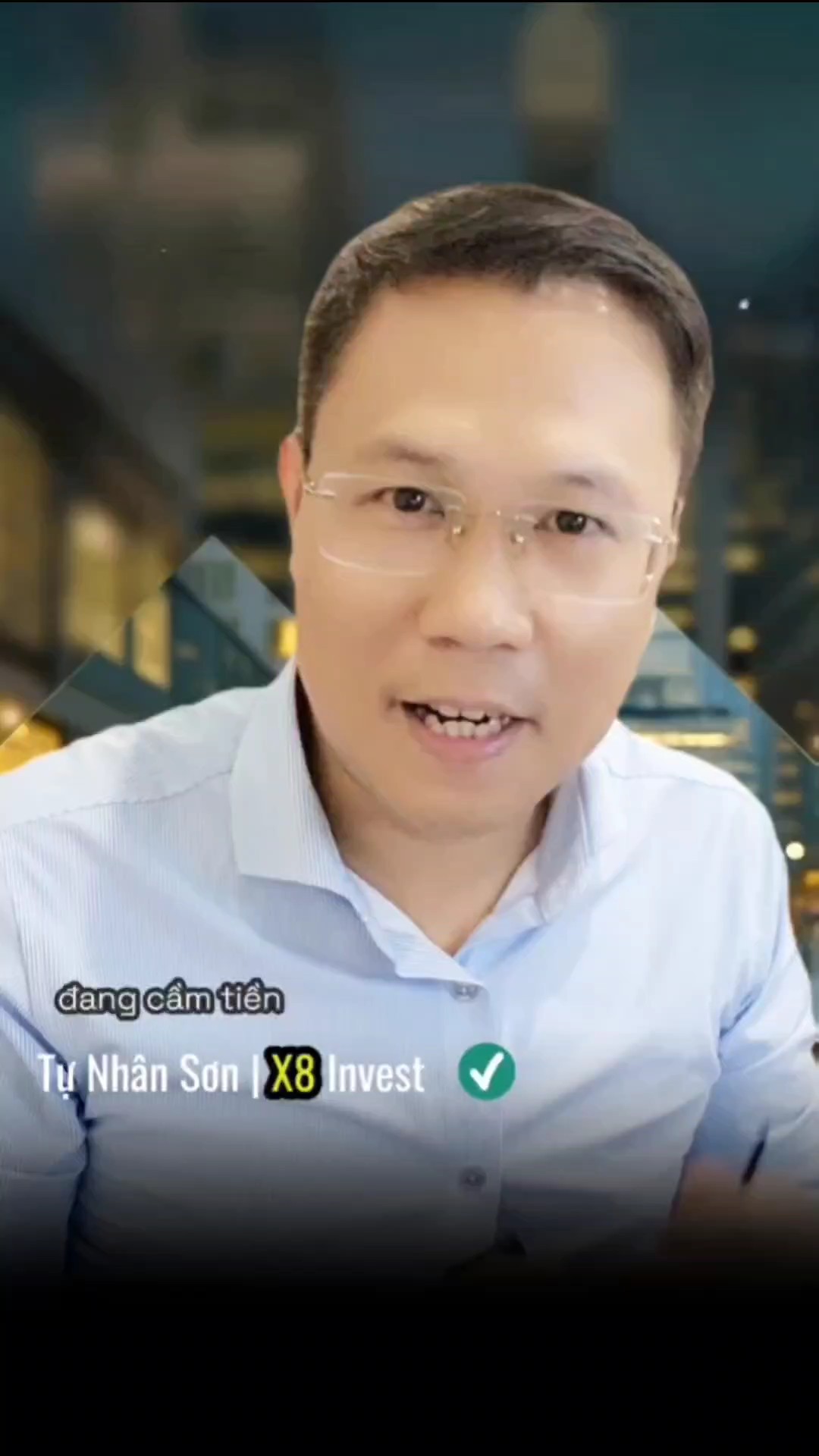 Uptrend: Mua Cổ phiếu nào?