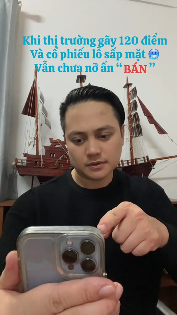 Lỗ sấp mặt nhưng vẫn chưa muốn bán 