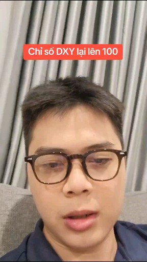 Chỉ số DXY lại lên 100 