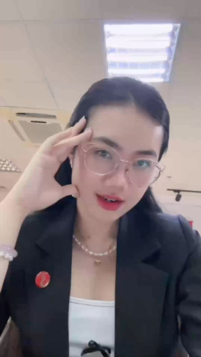 Nay cô bé này hơi nhiều content mn thông cảm nha 
