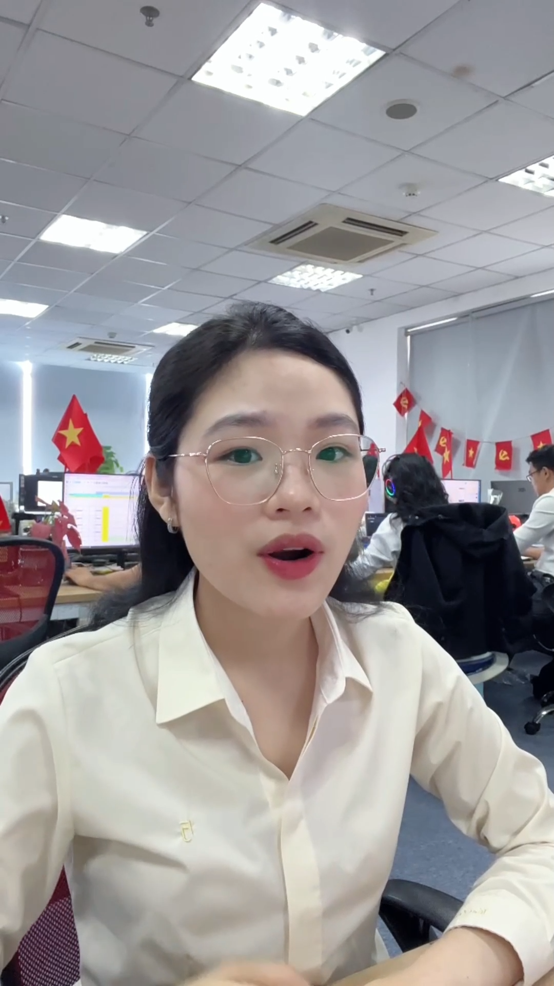 ĐẬU TƯƠNG - KHI CÁI BẮT TAY THAY ĐỔI CUỘC CHƠI  